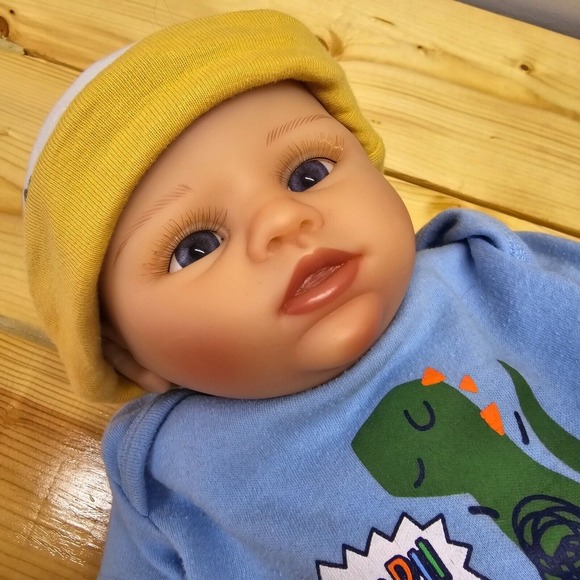 Ashton Drake Marissa‎ May Newborn Doll Purple Eyes Brown Hair Lifelike - Picture 2 of 13